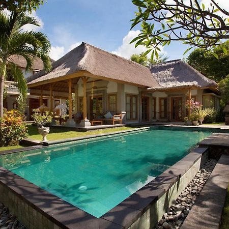 Taman Sari Bali Cottages Banyuwedang Bilik gambar