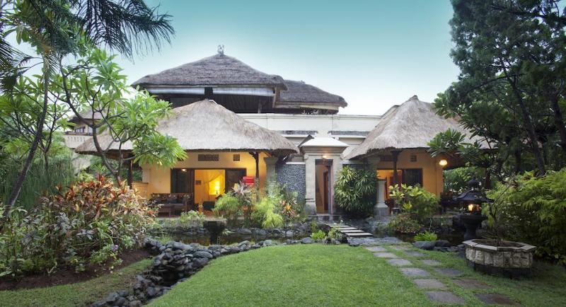Taman Sari Bali Cottages Banyuwedang Luaran gambar